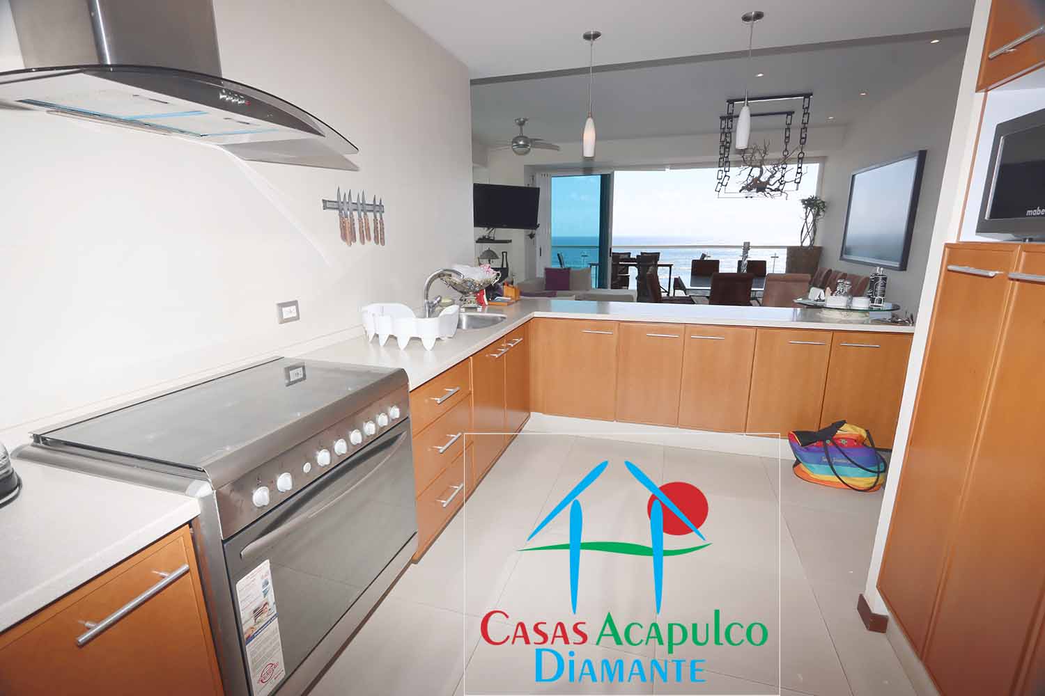 Ocean Front 604 - Cocina antes de Otis 6